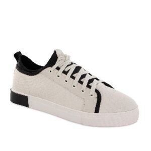 MIA Lace up Men Sneakers